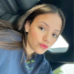 Meet your Posher, Bella